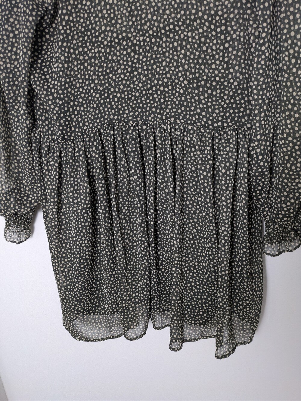 Zara Chiffon Sheer Long Sleeve Mini Dress Size M Khaki V- Neck Fit & Flare EUC - Picture 6 of 11